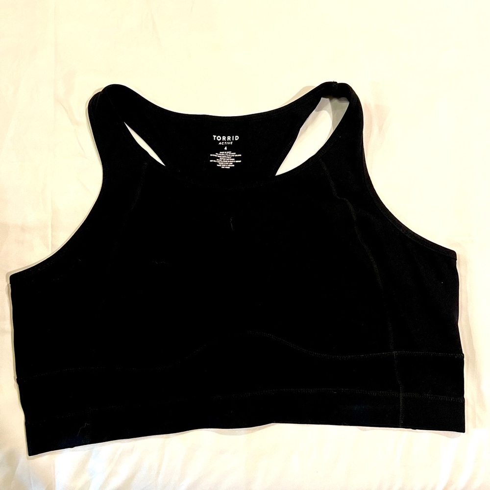 Torrid size 4 sports bra